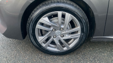 Peugeot 208 1.2 PureTech 100 Active 5dr Petrol Hatchback